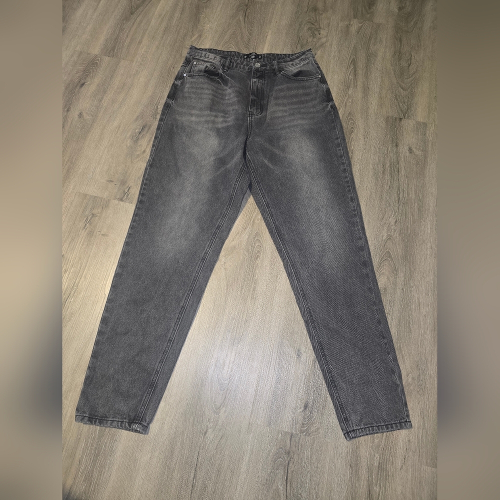 Riot | Black High Rise Mom Jeans